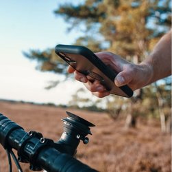 Magnetický držák FIDLOCK pro smartphone do víčka představce